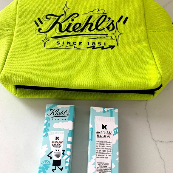 Kiehl’s Makeup bag - Picture 1 of 5